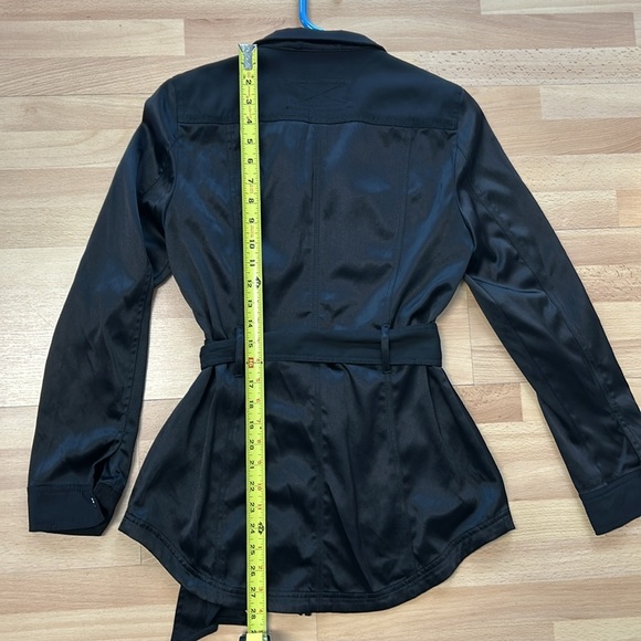 White House Black Market Soft Utility Jacket Belted Black Size 4 - Picture 6 of 6